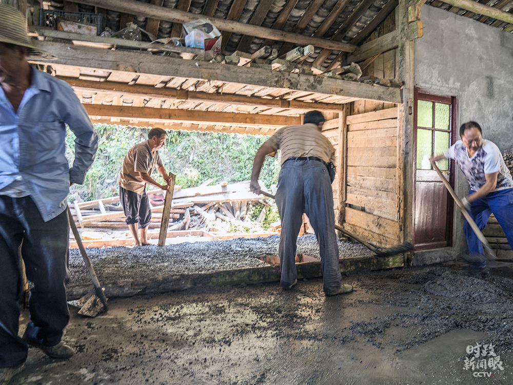 △2017年，湖北恩施出臺“廁所革命”建設新三年計劃（2018—2020年），創造干凈整潔的人居環境。